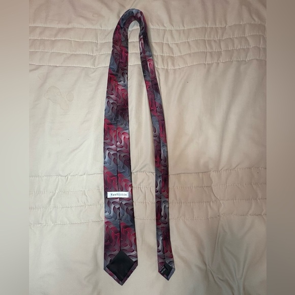 Van Heusen Red and Gray Swirl Tie - Picture 3 of 5